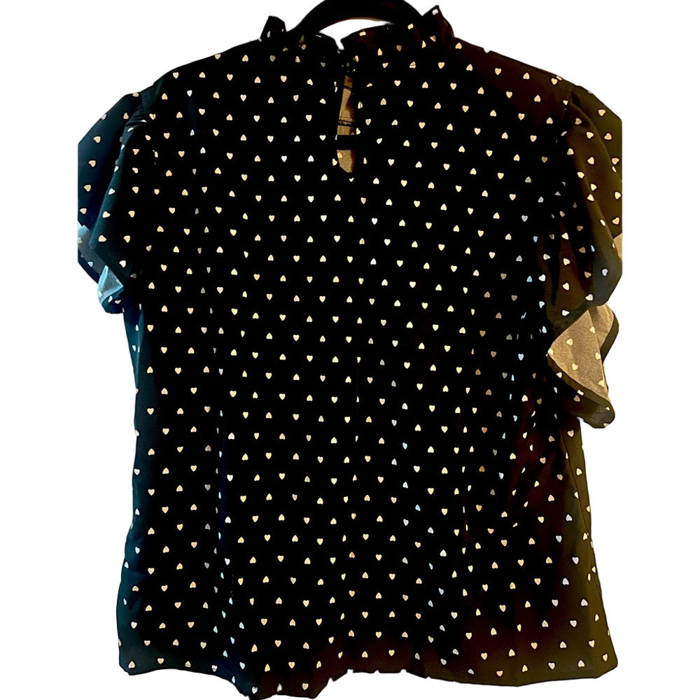Heart Patterned Black Blouse - Picture 4 of 4